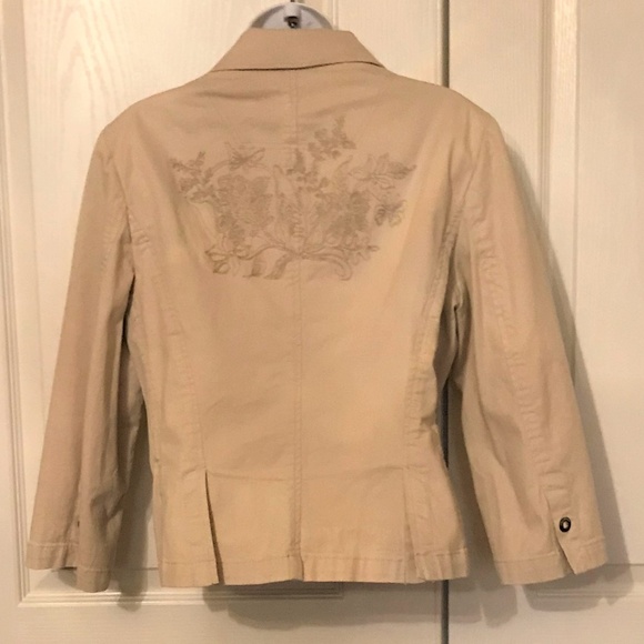 JONES WEAR JEANS Embroidered Jacket NWOT - Picture 2 of 4
